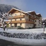 Gaestehaus Schwoagerhof