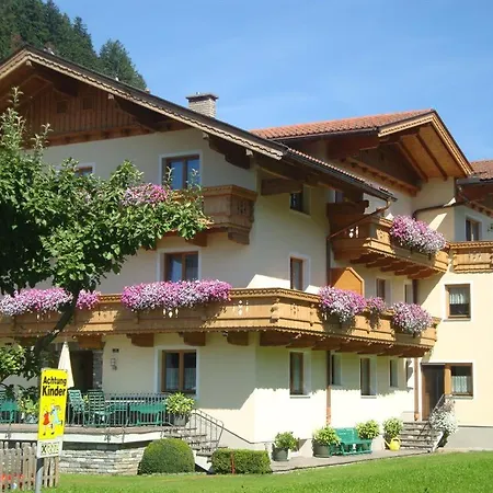 Gaestehaus Schwoagerhof Alloggio per agriturismo