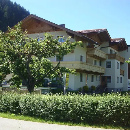 Gaestehaus Schwoagerhof Фермерский дом