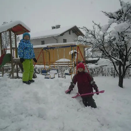 Gaestehaus Schwoagerhof Κατάλυμα σε φάρμα Fügen