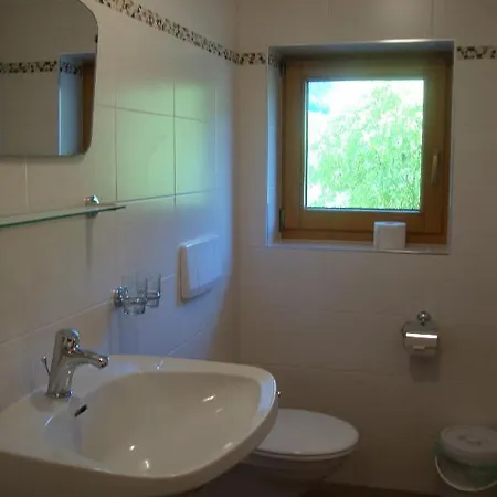 Κατάλυμα σε φάρμα Gaestehaus Schwoagerhof *